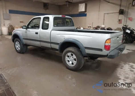 2003 Toyota Tacoma from USA, damaged, VIN 5TEWM72N13Z152082